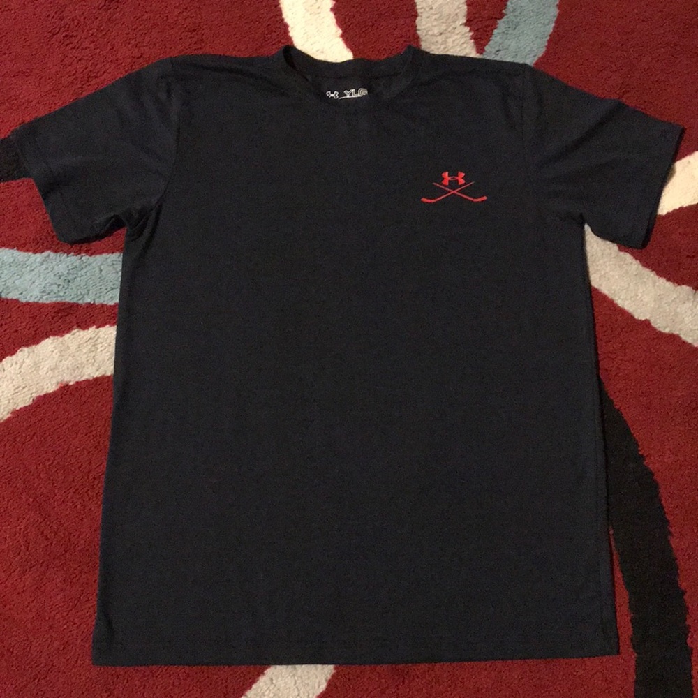 Boys Under Armour Shirt! Size Large